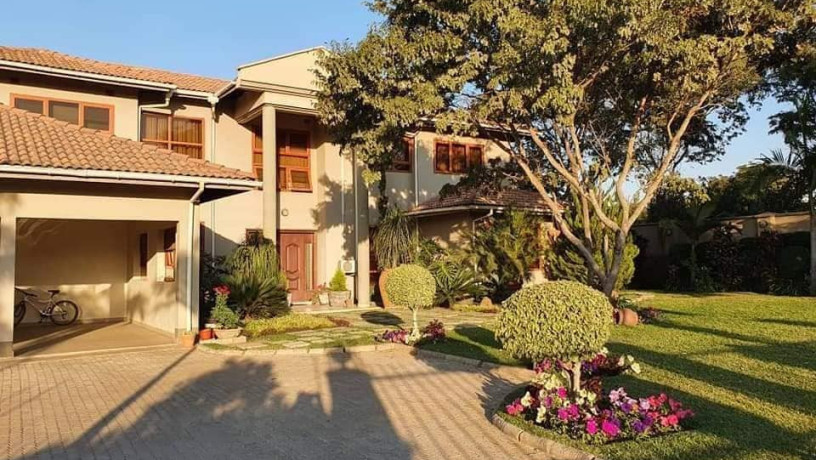 5-bedroom-double-storey-home-for-sale-in-roma-park-big-0