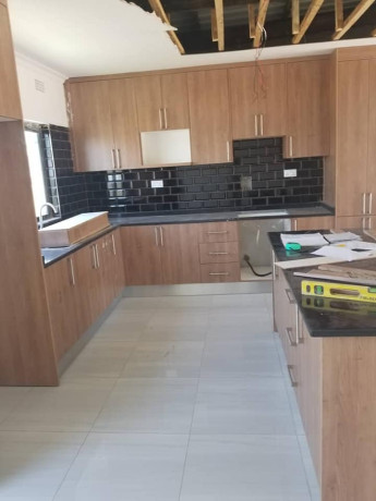 2-bedroom-flats-for-rent-in-meanwood-ibex-hill-big-2