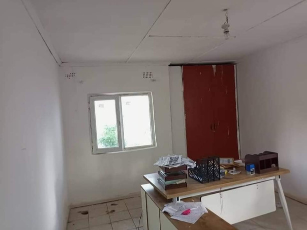 2-bedroom-flat-for-rent-in-new-avondale-big-4