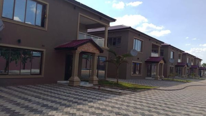 3-bedroom-houses-for-rent-in-woodlands-extension-big-0