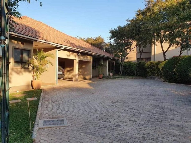 2-bedroom-furnished-apartment-for-rent-in-roma-park-big-0