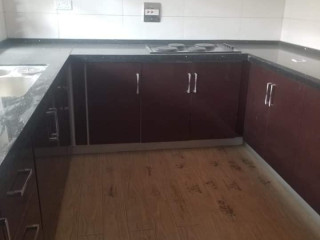 3 Bedroom Flat For Rent In Ibex Meanwood