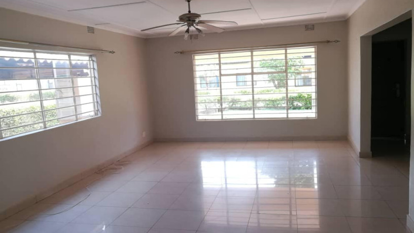 3-bedroom-flat-for-rent-in-chalala-big-5