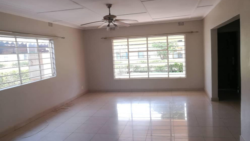 3-bedroom-flat-for-rent-in-chalala-big-7