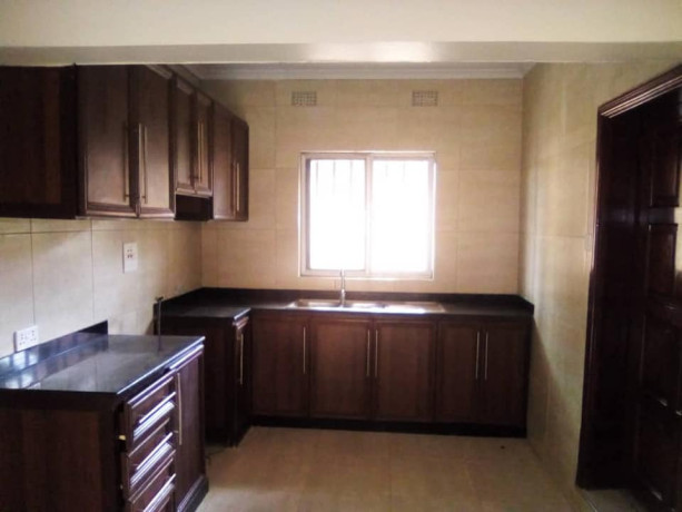 3-bedroom-standalone-house-for-rent-in-roma-big-1