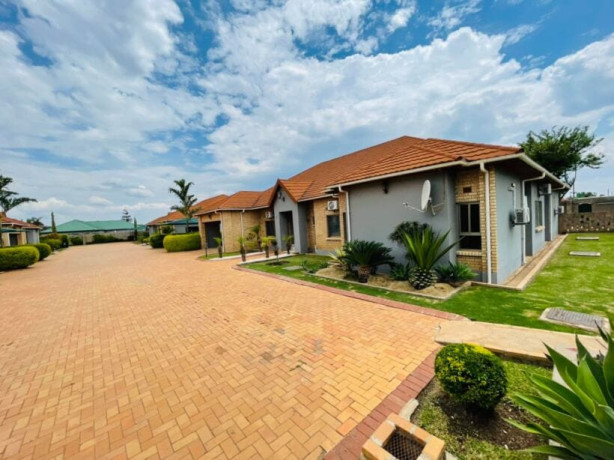 4-bedroom-standalone-house-for-rent-in-new-kasama-big-3