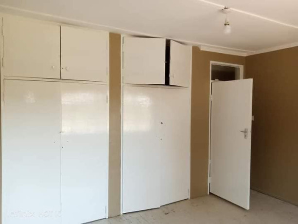 3-bedroom-flat-for-rent-in-villa-elizabetha-big-3