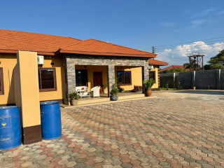 3 Bedroom House For Rent in Kabulonga