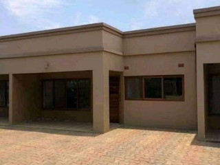 2 Bedroom Flat For Rent in Makeni Bonaventure