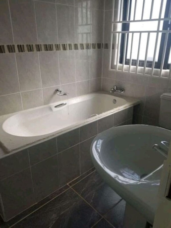 3-bedroom-flats-for-rent-in-meanwood-ibex-big-2