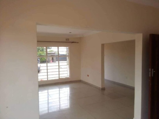 3-bedroom-flat-for-rent-in-chalala-big-1