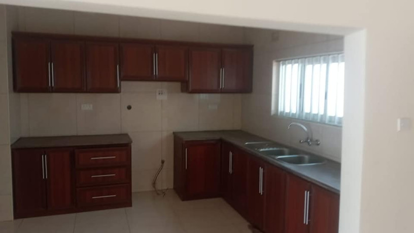 2-bedroom-flat-for-rent-in-makeni-big-1