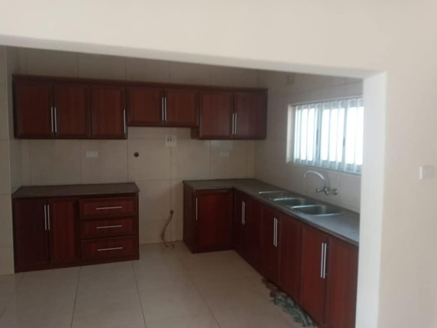 2-bedroom-flat-for-rent-in-makeni-big-1
