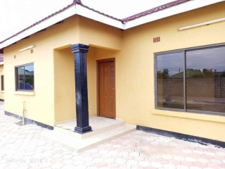 3 Bedroom Flat For Rent In Chalala