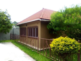 3 Bedroom House For Rent In Roma