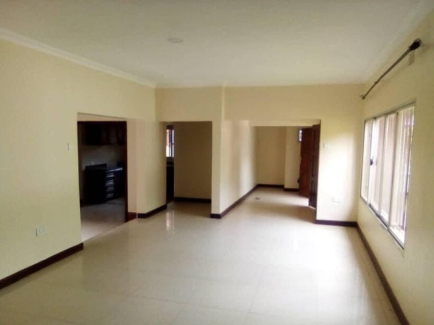 3-bedroom-house-for-rent-in-roma-big-6