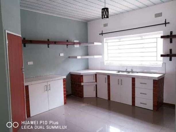 3-bedroom-flat-for-rent-in-chalala-big-1