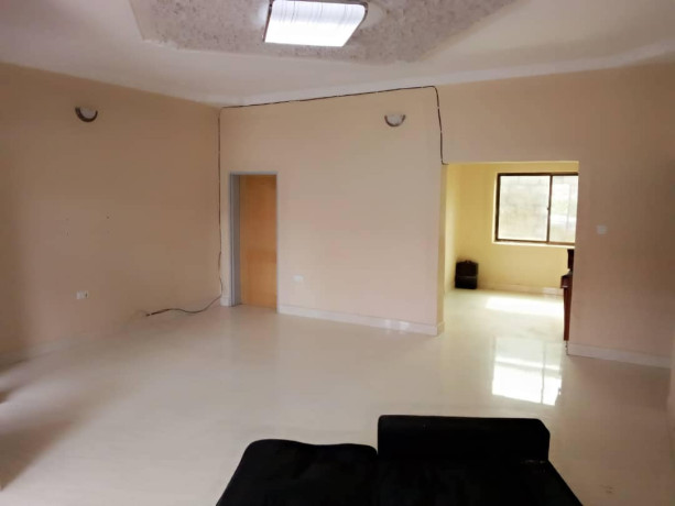 3-bedroom-flat-for-rent-in-salama-park-big-2