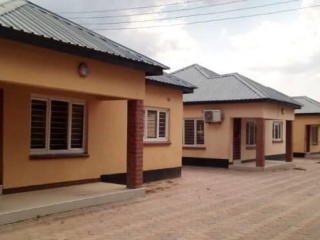 2 Bedroom Flat For Rent in Makeni Bonaventure