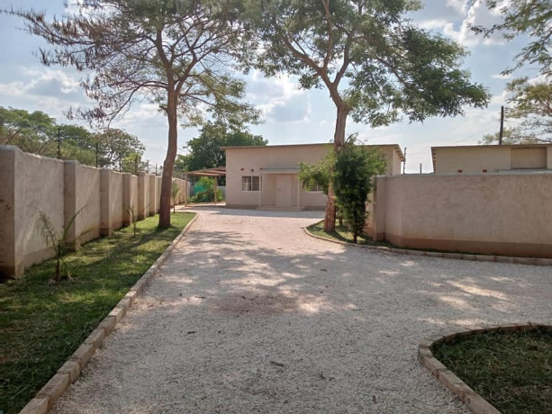 4-bedroom-house-for-rent-in-waterfalls-big-1