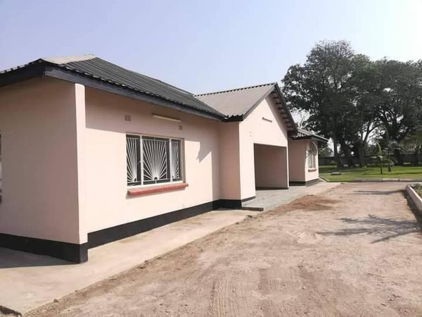 4-bedroom-semi-detached-flat-for-rent-in-rosedale-big-0