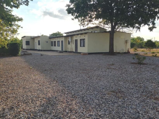 4-bedroom-house-for-rent-in-chifwema-area-big-0