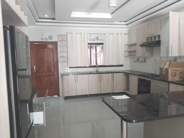 2-bedroom-executive-flat-for-rent-in-roma-big-0