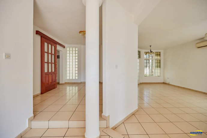 3-bedroom-apartment-for-rent-in-sunningdale-big-2