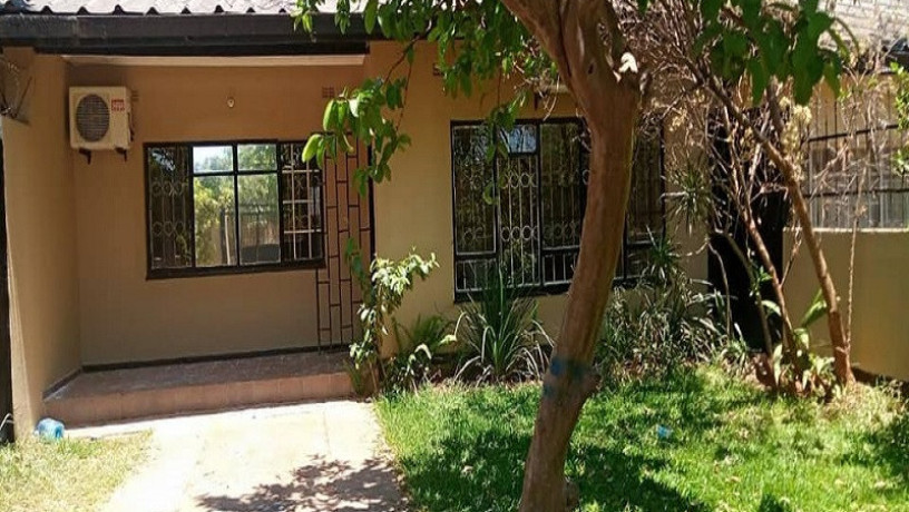 2-bedroom-semi-detached-flat-for-rent-in-kabulonga-big-1