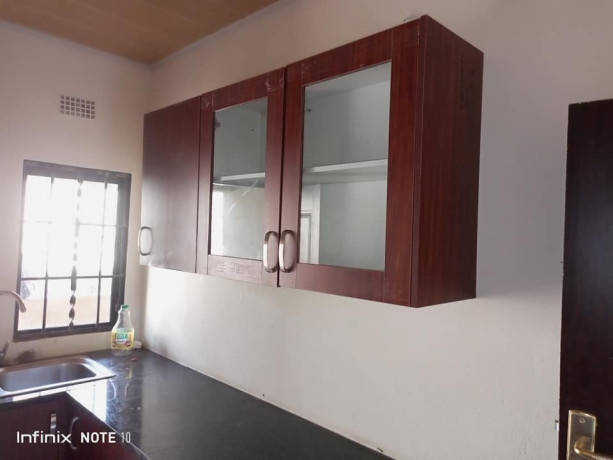 2-bedroom-flat-for-rent-in-lilayi-big-3