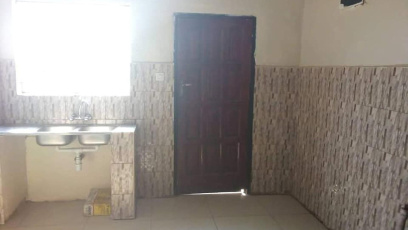 3-bedroom-flat-for-rent-in-chalala-big-1