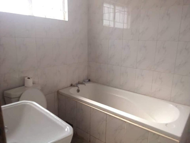 3-bedroom-flat-for-rent-in-chalala-big-4