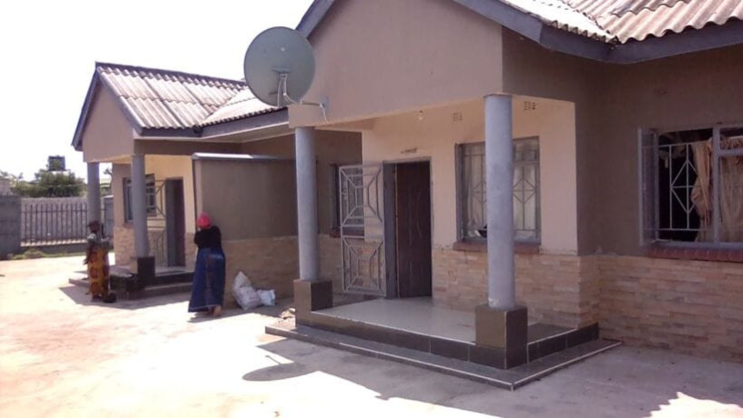 2-bedroom-flat-for-rent-in-meanwood-kwamwena-big-1