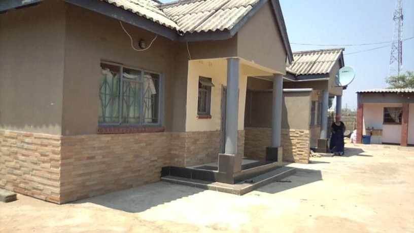 2-bedroom-flat-for-rent-in-meanwood-kwamwena-big-0