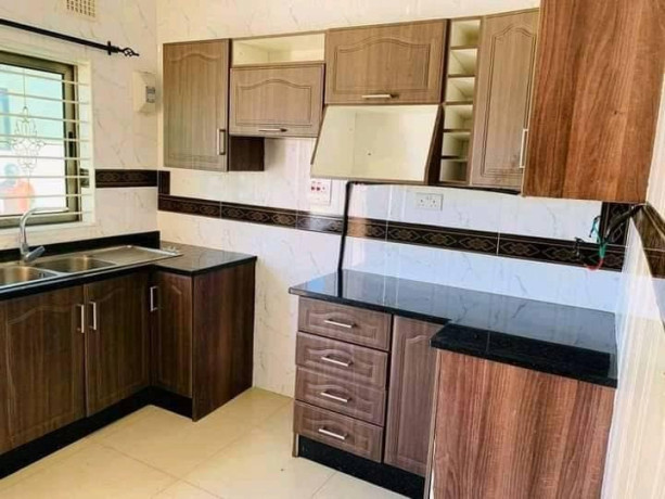 3-bedroom-flat-for-rent-in-ibex-hill-big-6