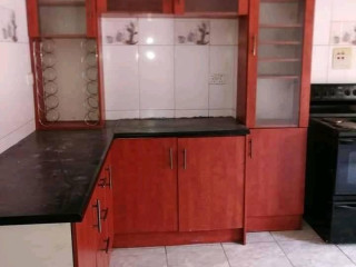 3 Bedroom Flat For Rent In Rhodes Park