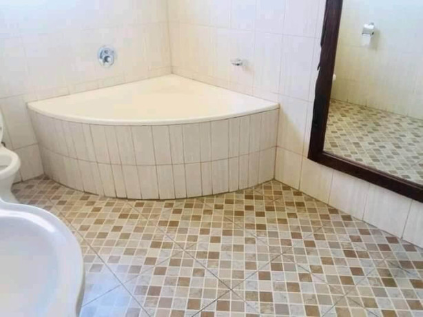 5-bedroom-standalone-house-for-rent-in-makeni-bonaventure-big-2