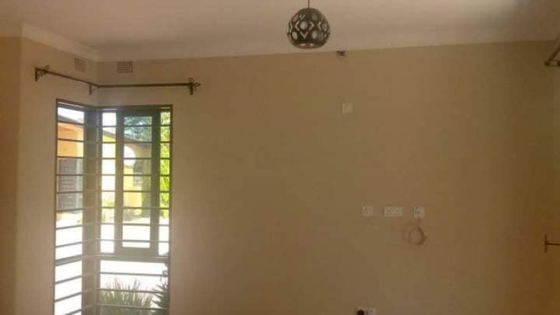 3-bedroom-house-for-rent-in-woodlands-big-4