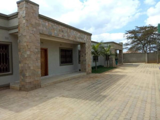 3 Bedroom Flat For Rent In Salama Park