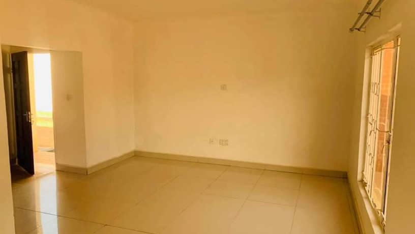 3-bedroom-flat-for-rent-in-new-kasama-big-6