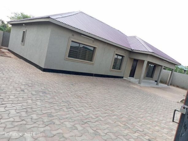 3-bedroom-stand-alone-house-for-rent-in-chalala-big-0