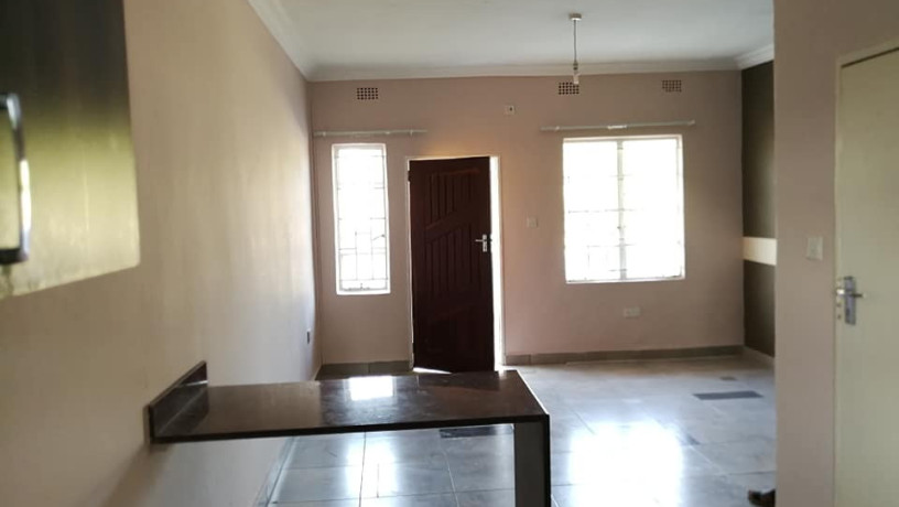 2-bedroom-flat-for-rent-in-avondale-big-2