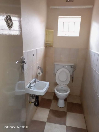 3-bedroom-flat-for-rent-in-meanwood-ndeke-big-3