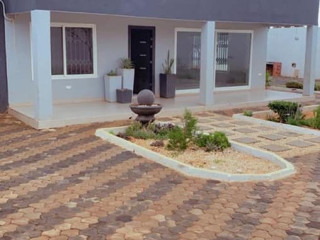 3 Bedroom Standalone House For Rent In Makeni