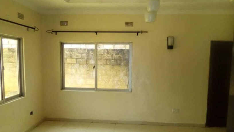 3-bedroom-flat-for-rent-in-rhodespark-big-3