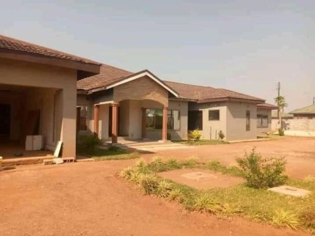 5-bedroom-house-for-rent-in-chalala-big-5