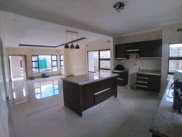 3-bedroom-flat-for-rent-in-makeni-bonaventure-big-1