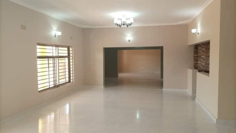 3-bedroom-apartment-for-sale-in-lilayi-big-6