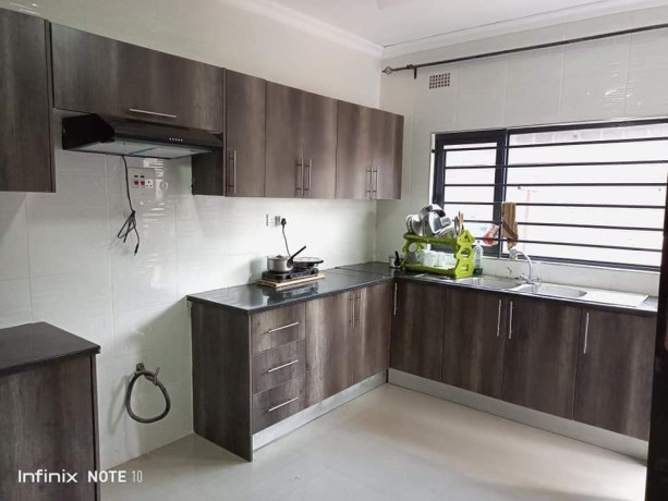 3-bedroom-flat-for-rent-in-chalala-big-2