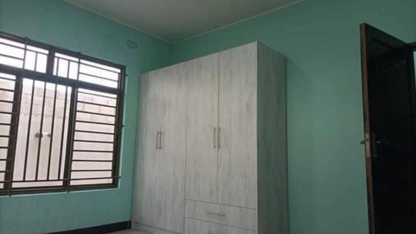 3-bedroom-flat-for-rent-in-chalala-big-4